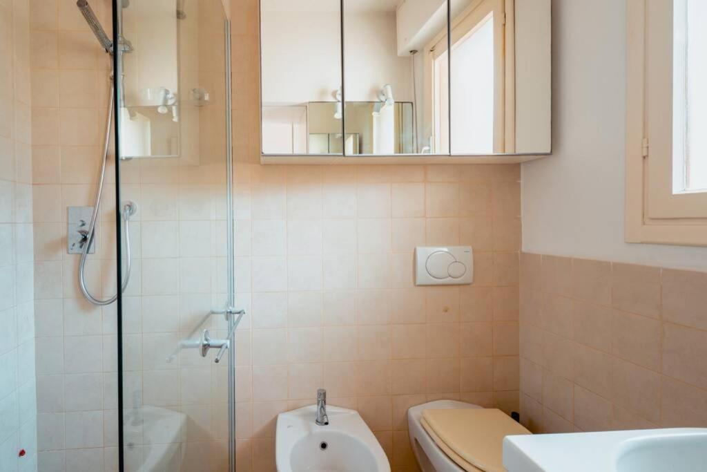 Grand Central Ventimiglia - Wifi & Parking Экстерьер фото