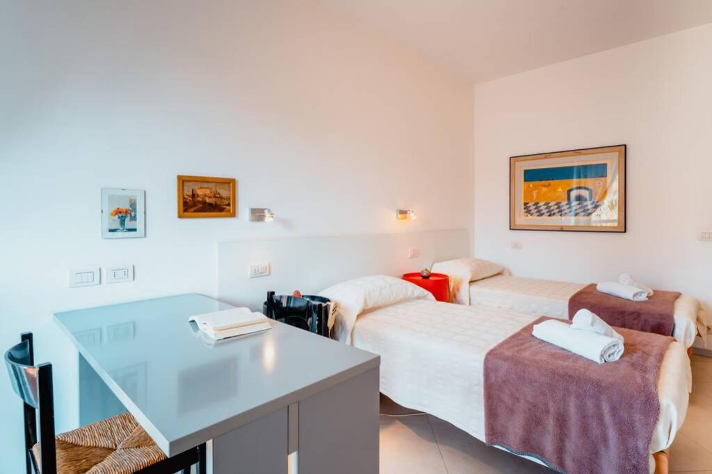 Grand Central Ventimiglia - Wifi & Parking Экстерьер фото