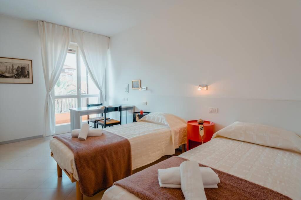 Grand Central Ventimiglia - Wifi & Parking Экстерьер фото