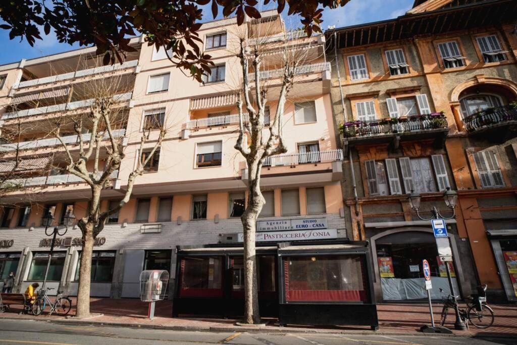 Grand Central Ventimiglia - Wifi & Parking Экстерьер фото