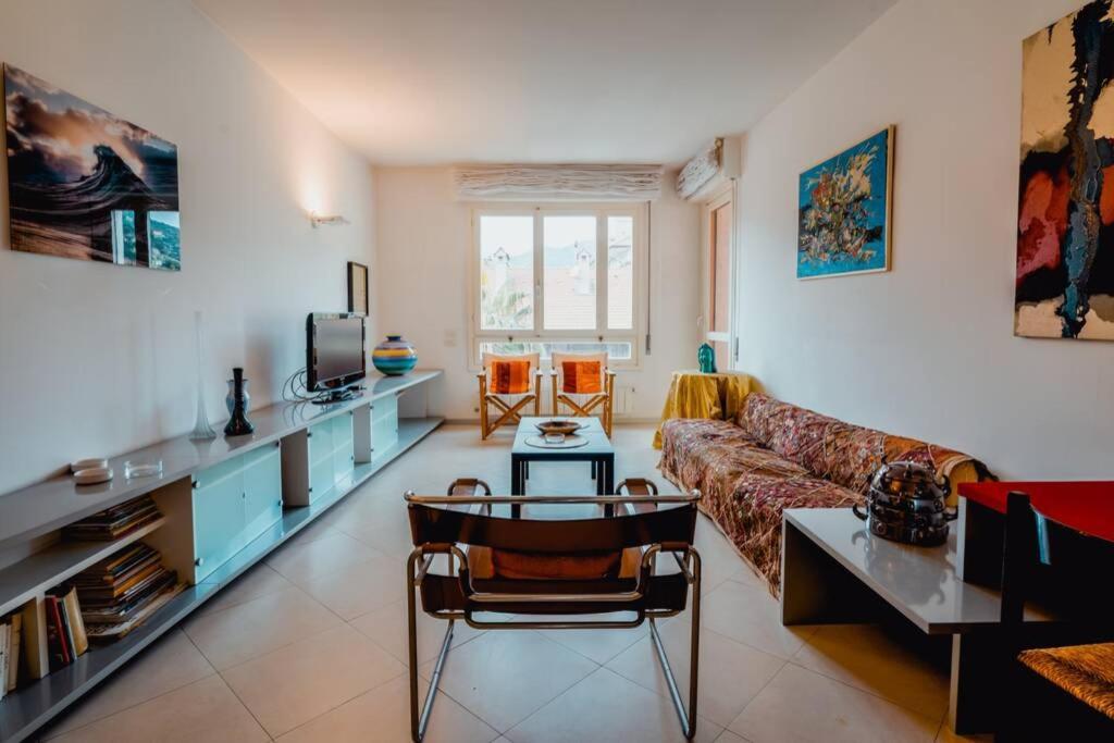 Grand Central Ventimiglia - Wifi & Parking Экстерьер фото
