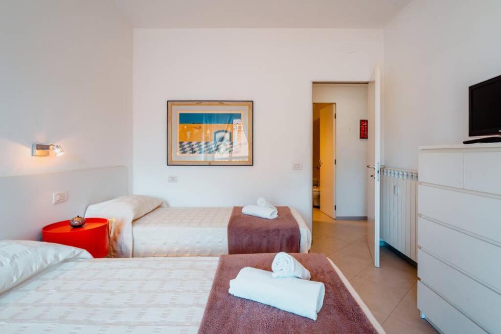 Grand Central Ventimiglia - Wifi & Parking Экстерьер фото